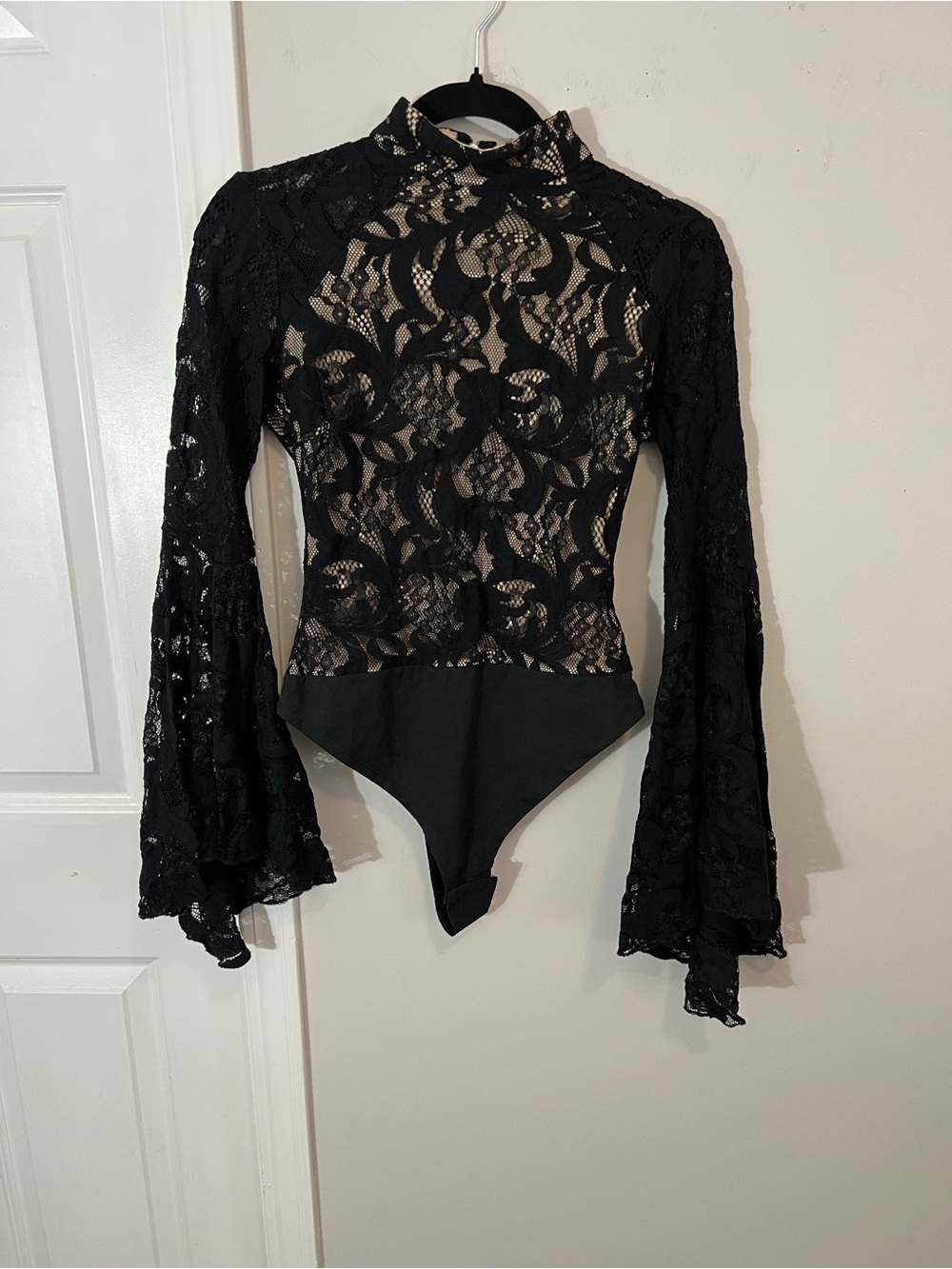 AKIRA Black Lace Bell Sleeve Bodysuit,small